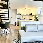 Charming, Sunny And Spacious Mezzanine Retreat